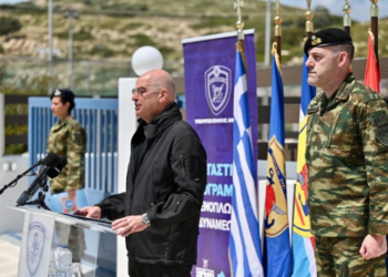 Yunanistan Savunma Bakanı Dendias Bodrum’un dibindeki adadan konuştu
