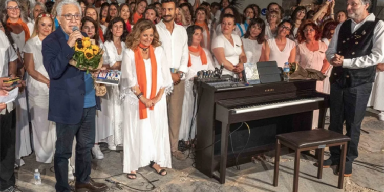 Bodrum geceleri Zülfü Livaneli şarkıları ile renklendi