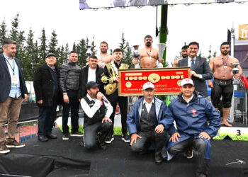 Fethiye’de Başpehlivan Yardım Ettiğine Pişman Oldu