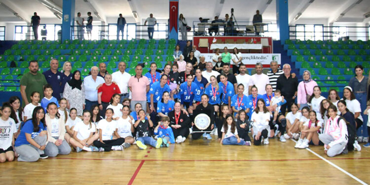 Yalıkavakspor Sezonu İkinci Tamamladı