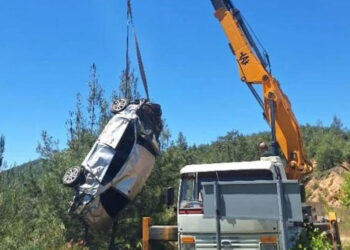Muğla’da Otomobil Şarampole Yuvarlandı: 1 Ölü 1 Yaralı