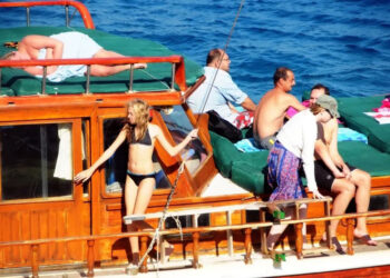 Bayram Tatilcileri Bodrum’un Koylarını Doldurdu