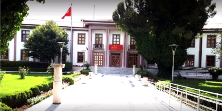 Muğla Mülki İdare Kadrosunda Büyük Deprem: 5 İlçe ve Vali Yardımcıları Değişti!