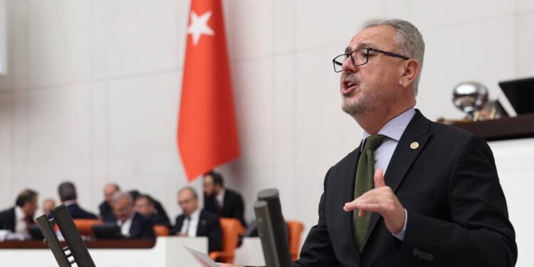 Cumhur Uzun’dan Datça Tepkisi: “23 Yıldır Sattıkları Yetmedi”