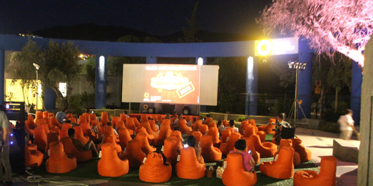 Yıldızların Altında Açık Hava Sinema Keyfi Başlıyor