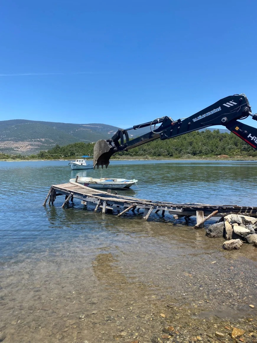 Milas’ta Kaçak İskele Operasyonu
