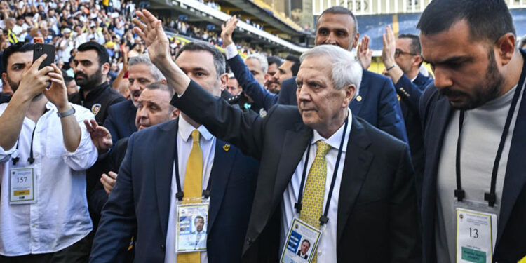 Fenerbahçe başkanını seçti! Aziz Yıldırım’dan tarihi zafer