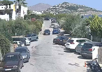Türk balıkçılar Akdeniz’de sonarla balık ararken ölmek üzere olan 48 Somalili göçmeni ölümden kurtardı