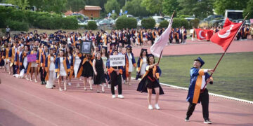 MSKÜ Sağlık Bilimleri Fakültesi’nden yeni mezunlar sektöre hazır