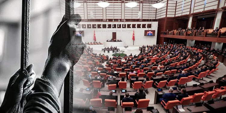 Ünlülere uyuşturucu operasyonunda gözaltına alınan 9 kişi tutuklandı