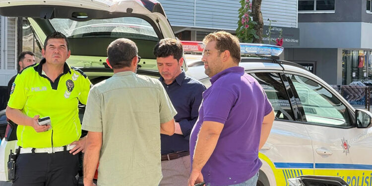 CHP Muğla İl Başkanı Nail Kızıl’ın arabasına motor çarptı