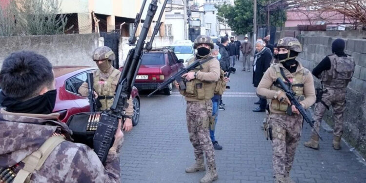 Muğla dahil 6 ilde şafak vakti operasyon