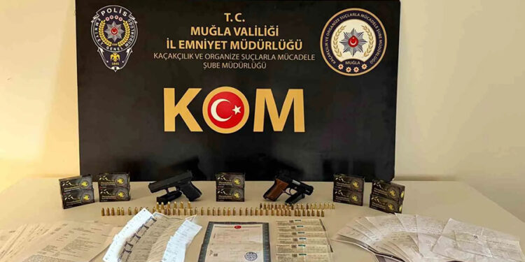 Hem Okudu Hem Anne Oldu!