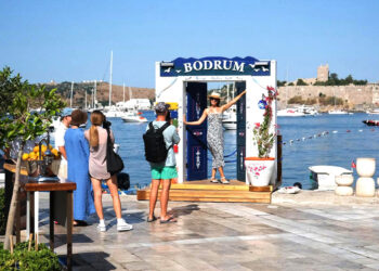 Bodrum’un Güzellikleri “Maviye Açılan Kapı” ile Taçlanıyor