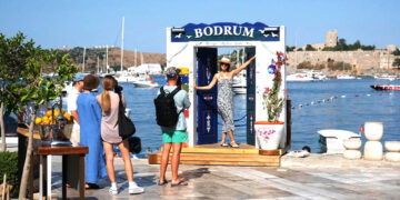 Bodrum’un Güzellikleri “Maviye Açılan Kapı” ile Taçlanıyor