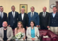 İmzayı Özgür Özel’e attı, Kılıçdaroğlu’na koştu!
