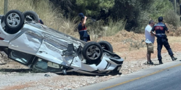 Torba- Gölköy yolunda takla atan otomobilde iki kişi yaralandı