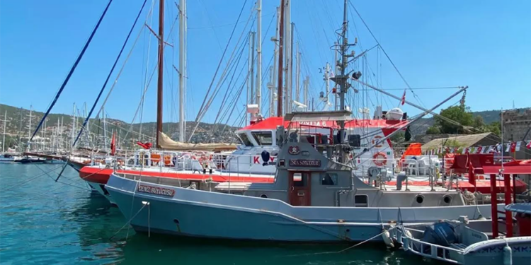 Cumhuriyet Donanması’nın İlk Dalgıç Gemisini Korumak İçin Bodrum’a Çağrı