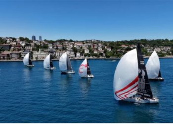 55. Deniz Kuvvetleri Kupası’nda İstanbul’dan Çeşme’ye Zorlu Yelken Yarışı Başladı