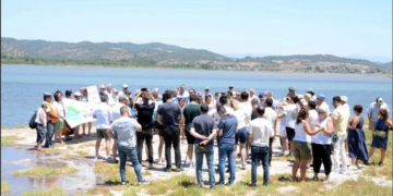 FLAMİNGO CENNETİNDE BÜYÜK EYLEM
