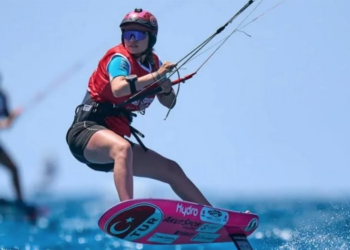 Formula Kite Gençler Avrupa Şampiyonası’nda Akut sporcusu Sorguç gümüş madalya kazandı