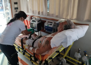 İstanköy’de kalp krizi geçiren Türk hasta deniz ambulansıyla Bodrum’a getirildi