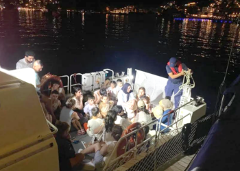Bodrum Açıklarında Yelkenli Teknede 25 Kaçak Göçmen Yakalandı
