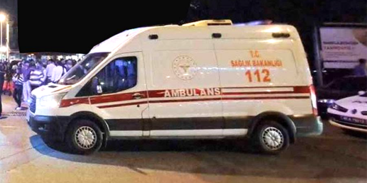 Akyaka’da Otoparkta Bıçaklı Kavga: Tekne Kaptanı Hayatını Kaybetti