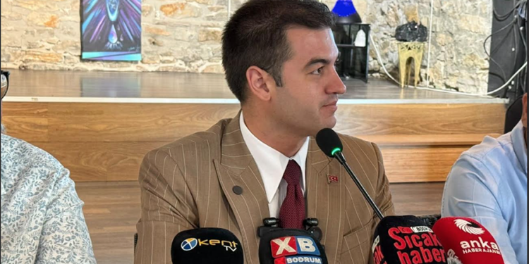 Bodrum Belediye Başkanı Tamer Mandalinci “CHP’de Kalacağım” Dedi