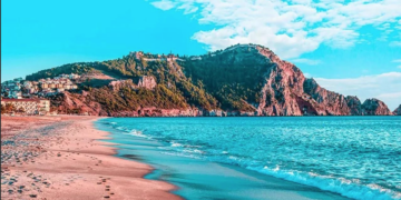 Yazın Nereye Gitmeli? Akdeniz ve Ege’nin En İyi Plajları Listelendi: İşte O Rotalar