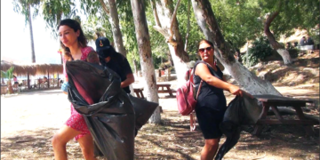 Akyaka’da Tatil Kabusu: Filtreli Pozların Ardında Çöp Deryası ve İzdiham Var!