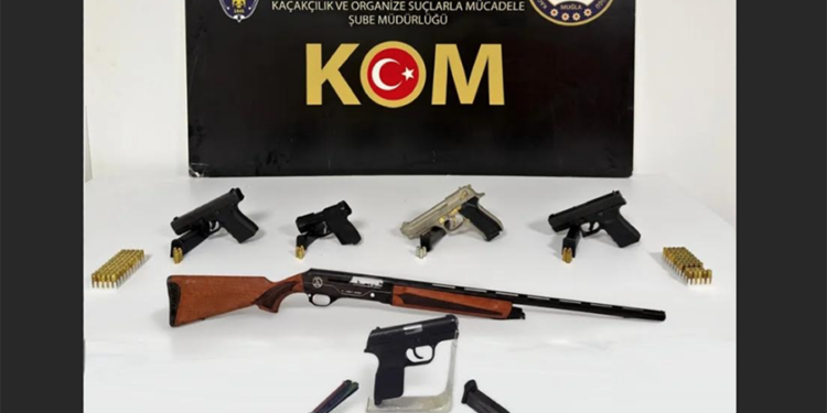 Bodrum ve Turistik İlçelerde Ruhsatsız Silah Operasyonu: Çok Sayıda Silah ve Mühimmat Ele Geçirildi