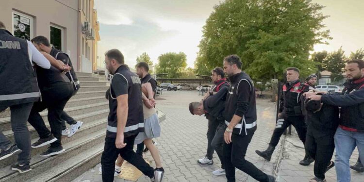 Fethiye’de Yasa Dışı Bahis Operasyonu: 5 Şüpheli Tutuklandı