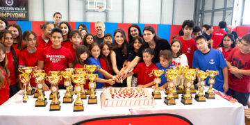 Bahçeşehir Koleji Bodrum Kampüsü Öğrencilerinden Sporda Rekor Başarı