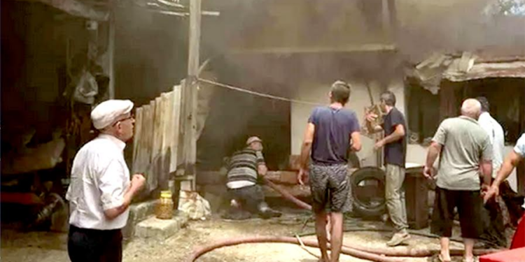 Muğla’da Ev Yangını! İtfaiye Ekipleri Seferber Oldu