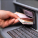 ATM’den para çekenlere kötü sürpriz: Artık o banknotlar verilmiyor!