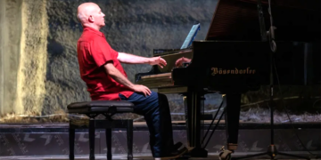 İngiliz Piyanist Charles Owen, Gümüşlük’te festivalin konuğu oldu