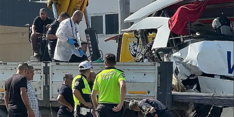 Feci kazada bir acı haber daha: Polis memuru hayatını kaybetti