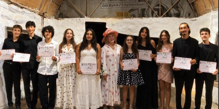 Gümüşlük festivalinde genç piyanistler hayran bıraktı