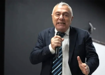 CHP’DE İHRAÇ KARARI ALINAN AKTİVİST AVUKAT REMZİ KAZMAZ’DAN AÇIKLAMA