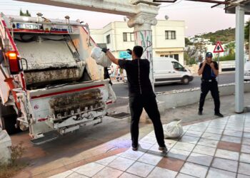 Kötü Koku İhbarı Üzerine Zabıta Ekipleri Harekete Geçti