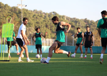 Bodrum FK Teknik Direktörü Burhan Eşer, “Bodrumspor formasını giyen her oyuncu bizim için kıymetli oyuncudur”
