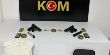 BODRUM’DA GECE KULÜBÜNDEN ÇETE CEPHANELİĞİ ÇIKTI!