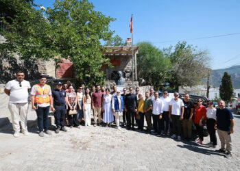 Başkan Mandalinci Yakaköy Mahallesi’nde