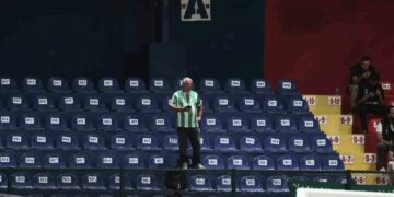 Bodrum FK’dan, deplasman tribünündeki o taraftara ömür boyu kombine
