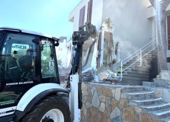 Bodrum’da Kaçak Yapıya Yıkım: Ekipler Harekete Geçti