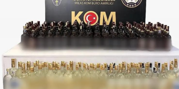 Araçtan 154 şişe içki çıktı