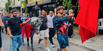 Muğla Menteşe’de Geleneksel Coşku: Atlı Kortejle Kız Alma Merasimi