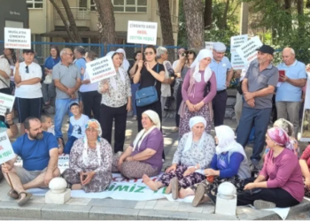 MUĞLALI KADINLAR ÇİMENTO FABRİKASI VE TERMİK SANTRALLERE KARŞI TEK YÜREK OLDU