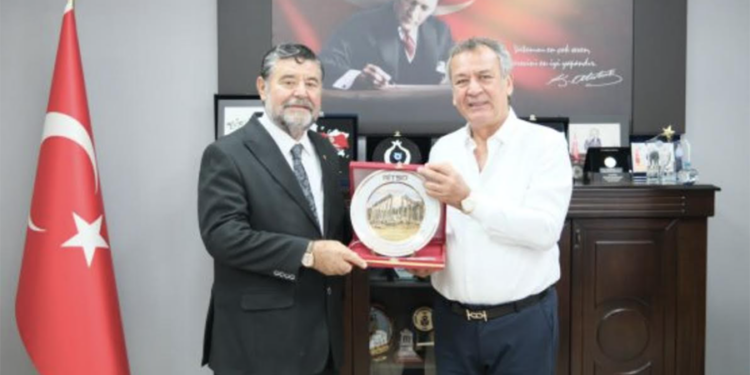 Mahmut Kocadon’dan İş Dünyasına Veda Ziyaretleri